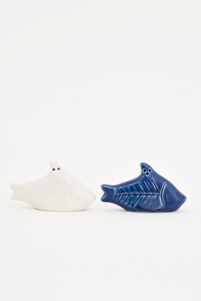 D7534 - Fish w/ Fins Salt And Pepper Shaker Set, L: 3.5" - H: 2.3" SET/2 (x3)